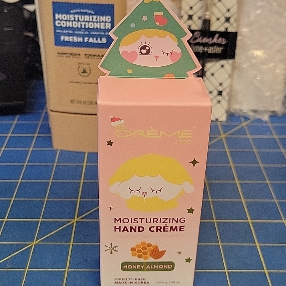 The Crème Shop Honey Almond Hand Crème 50ml New In Box